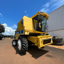 Colheitadeira New Holland TC 5090 DUAL com Plataforma Caracol 25 Pés - Ano 2012